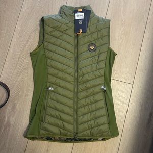 Size M Aubrion Cannon Insulated Vest